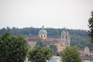 Klostergebaeude Martinsberg Weingarten