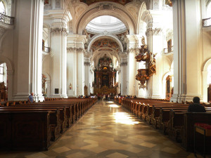 basilika weingarten mittelgang und altar