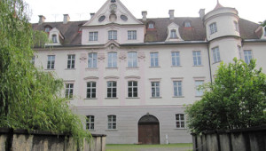 schloss-bad-waldsee-von-grabenbrücke
