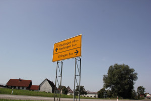 Abbiegen nach Offingen zum Bussen Oberschwaben