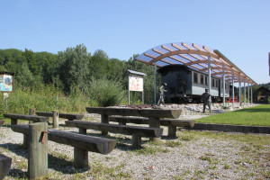 Figuren und Lok Bahnhof Durlesbach