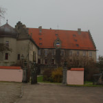 Eingang zum Schloss Warthausen