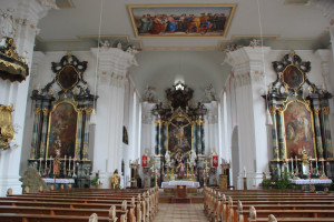 Innenraum Kirche Unteressendorf