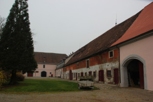 Schlosshof Warthausen Gebäude