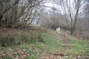 Bergauf Ennetacher Berg Archäologischer Wanderweg