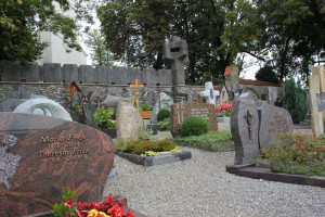 Friedhof der Kirche Alttann