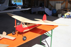 13 Flugzeugmodell