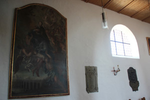 Gedenktafeln-und-Gemälde-Eintürnen-Berg-Kirche