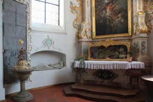 Grab in Kißlegg Kirche