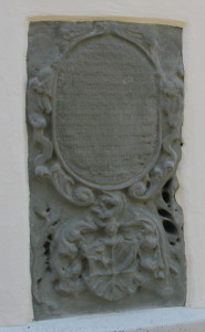 Inschrift-Außenwand-Kirche-Kißlegg
