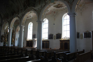 Seite des Langhaus Kißlegg Kirche