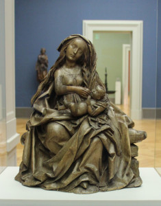 9 Thronende Mutter Gottes