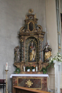 Seitenaltar-links-Kirche-Rißtissen-St.-Pankratius-Dorothea