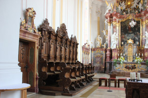 Altar und Chor Kirche Munderkingen