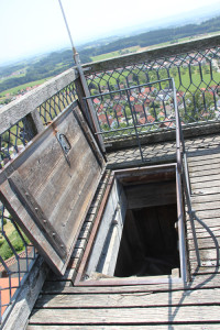 81 Aufstieg zum Dach Waldburg