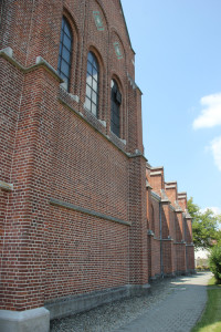 Seite Kirche Hundersingen