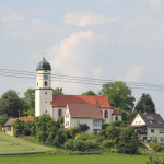 002 Kirche im Donautal