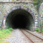 17 Eisenbahntunnel