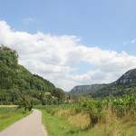 20 Burg und Ortschaft entlang Donau-Radweg