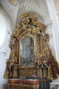 Altar 10