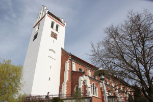 Kirche Oggelshausen von unten