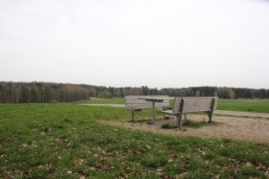 Bank beim Parkplatz Vorsee-Wegeried