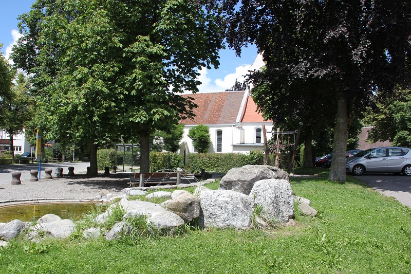 Burgstall Zußdorf bei der Kirche