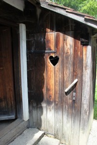 Haus 1 Plumpsklo
