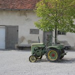 Traktor im Bauernhausmuseum Kuernbach