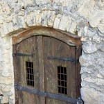 Alte Tuer im Bierkellerstadel Bergatreute