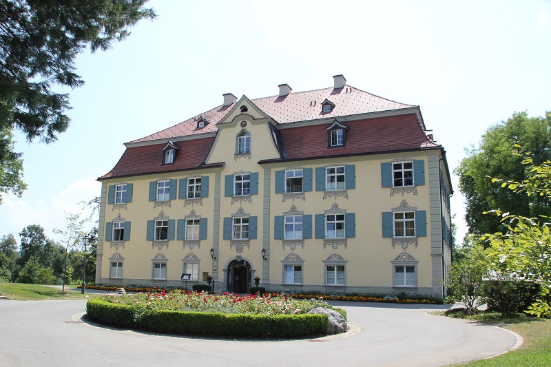 Schloss Neutrauchburg – Geschichte