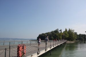 Bruecke zur Insel Mainau