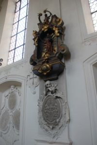 Grab Kirche Insel Mainau