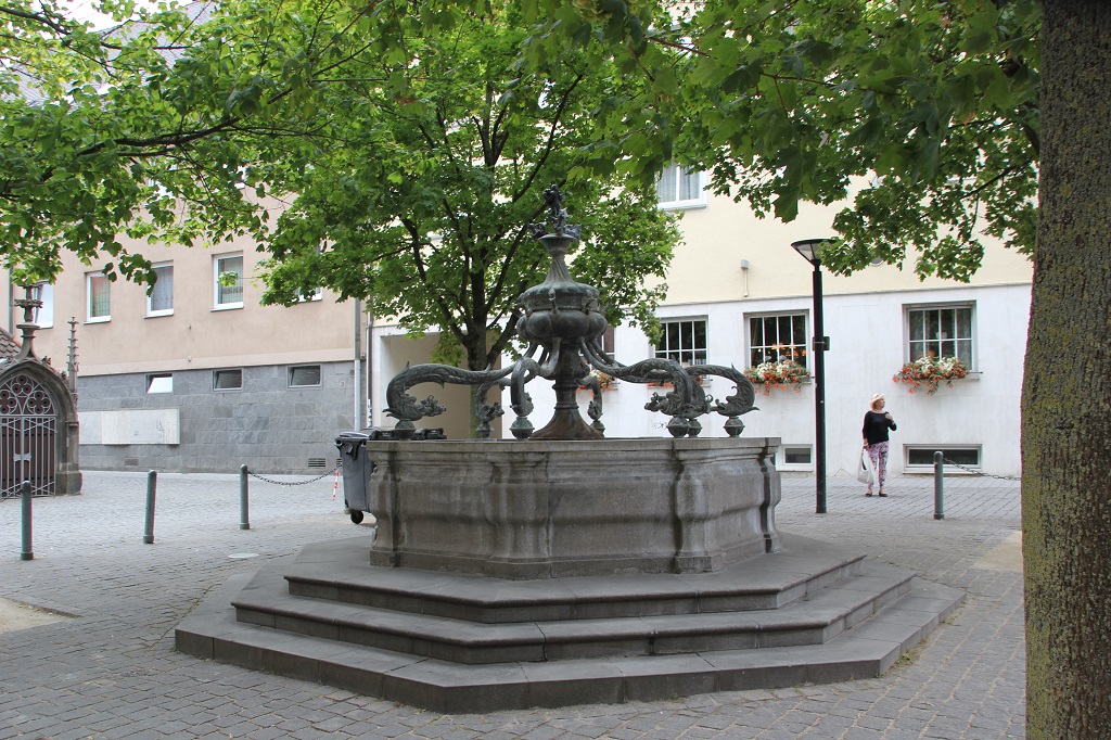 Delphi Brunnen