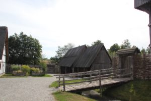 Wassergraben Bachritterburg Kanzach