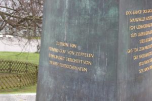Zeppelindenkmal Inschrift Friedrichshafen