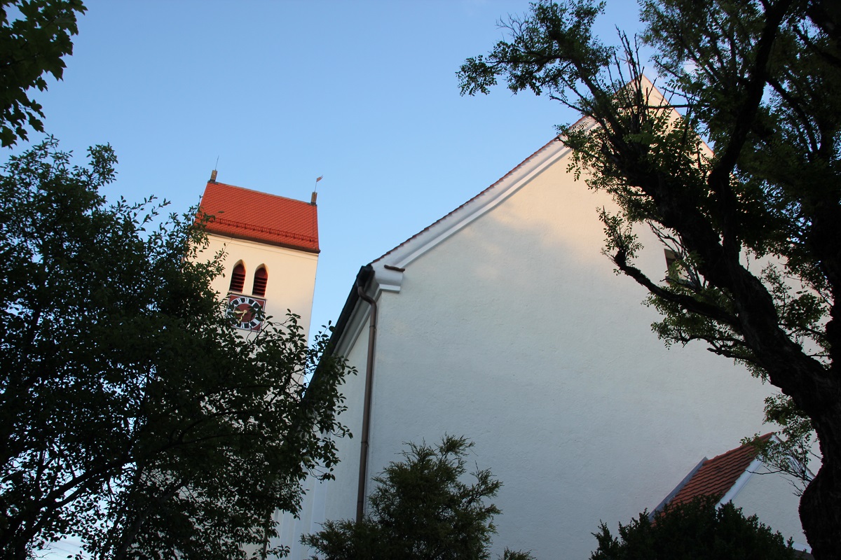 Kirche, Burg und Geschichte von Molpertshaus