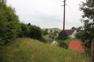 Abfallendes Gelaende Eggmannsried Kirchberg