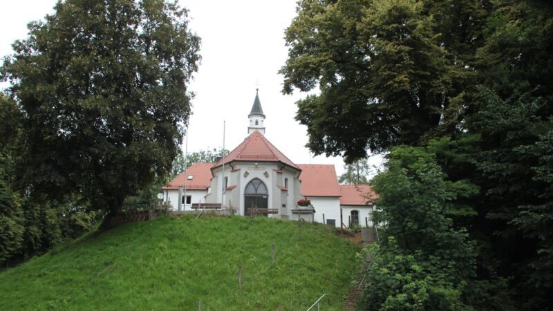 Bergkapelle Erolzheim | Burg Erolzheim