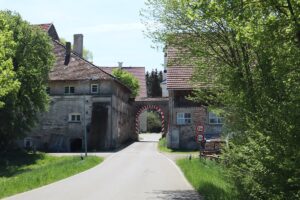 Toreinfahrt Jagdschloss Treherz