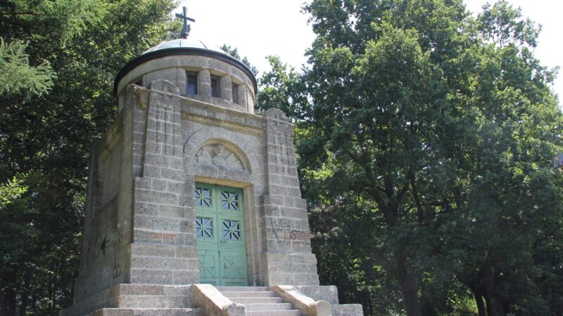 Schlacht bei Ostrach: Buchbühl-Denkmal zur Schlacht von Frankreich vs Österreich