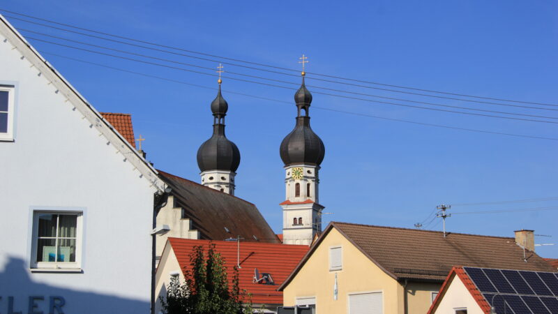 Uttenweiler und die St. Simon und Judas Kirche