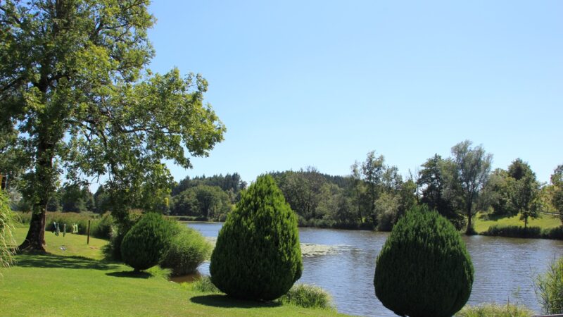 Naturschutzgebiet Ebersberg mit Mahlweiher im Allgäu