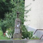 Kunstfigur Form eines Kreuzes Kirche Höll