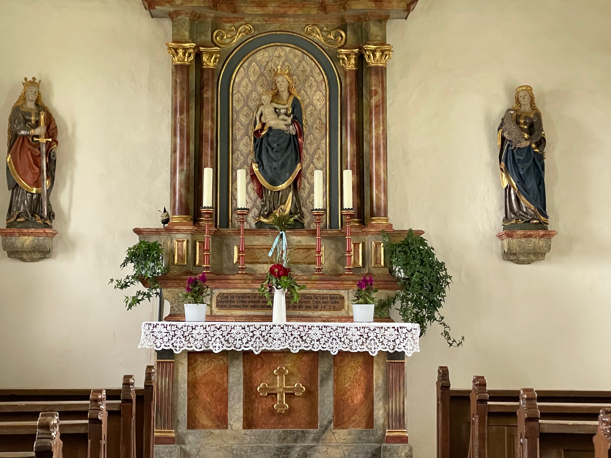 Altar Maria Agnes Katharina Kapelle Unsere Liebe Frau Herrot.