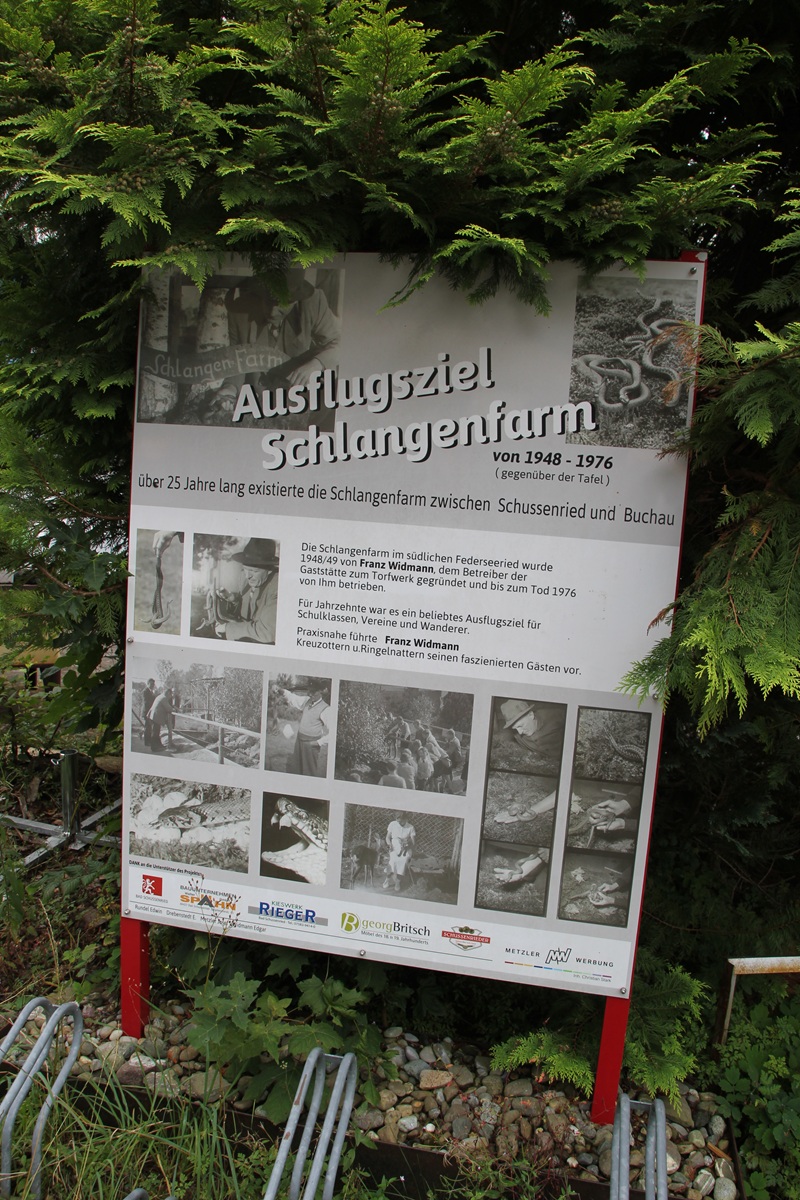Schild Schlangenfarm Torfwerk Bad Schussenried