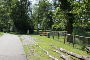 Sitzbänke Grillplatz Baindt Freizeitanlage Grüner Berg